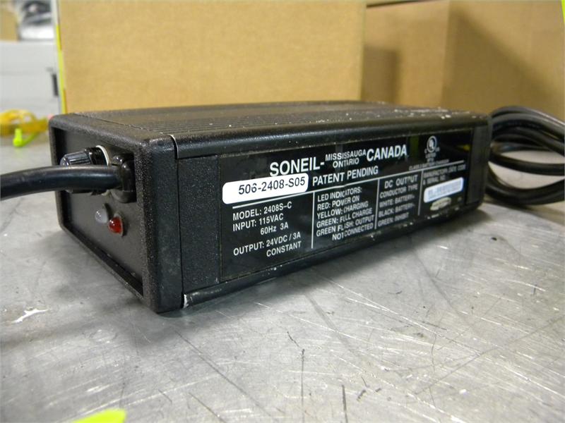 SONEIL Charger (Canadian) (Small)